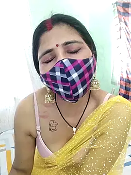 Snapshot of Divine_Lustt chatting on February 25, 9:30 am Divine Lustt online show from February 25, 9:30 am