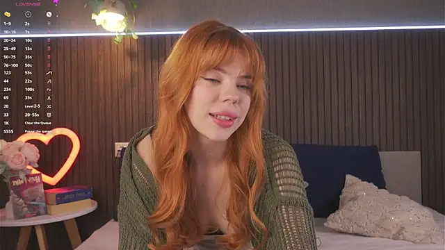 foxyriss online show from February 14, 6:21 am