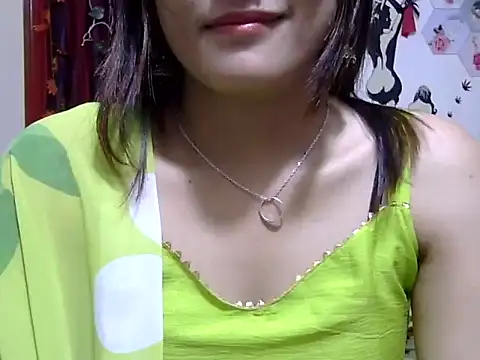 maira 33 online show from July 18, 2:10 pm