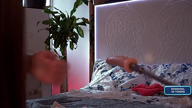 emily montoya1 online show from February 3, 9:42 pm