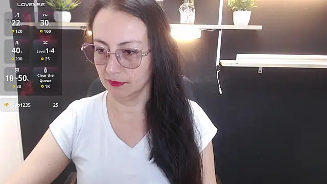 Lauryn Jones online show from March 30, 5:47 pm