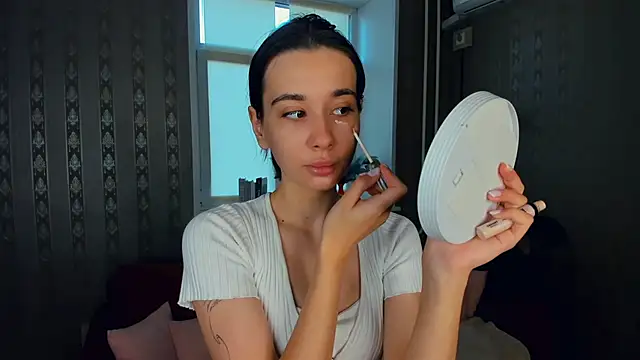 JacalynSchreiber online show from November 16, 7:03 am