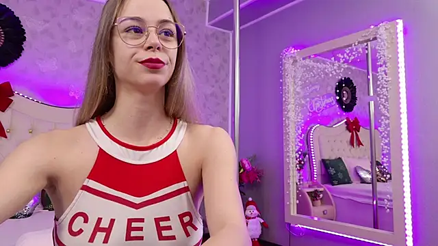 GracieCute online show from December 20, 4:19 am