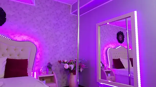 GracieCute online show from April 6, 3:15 am