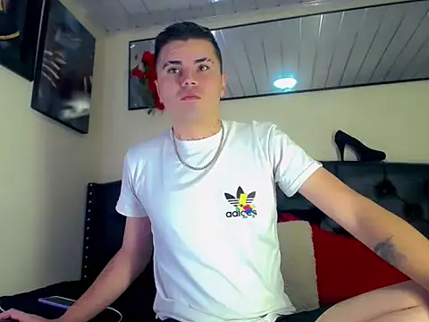 Sebastian Loaiza online show from November 19, 3:28 am