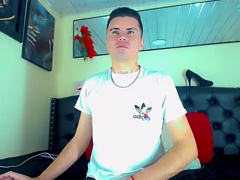 Sebastian Loaiza online show from November 20, 5:40 am