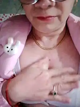 Snapshot of small-house123 chatting on February 8, 12:08 pm small-house123 online show from February 8, 12:08 pm