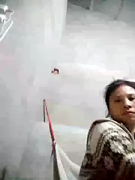 Snapshot of moe-sexxy chatting on November 2, 10:17 am moe-sexxy online show from November 2, 10:17 am