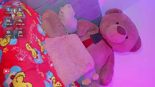 Snapshot of SexyNaza_1 chatting on February 6, 12:59 am SexyNaza 1 online show from February 6, 12:59 am