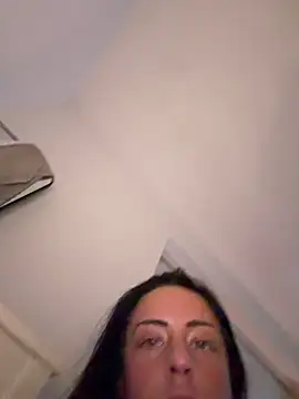 Snapshot of Bethrae25 chatting on March 8, 9:51 pm Bethrae25 online show from March 8, 9:51 pm