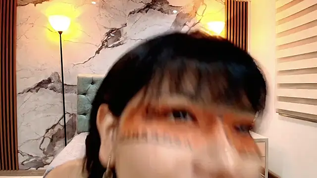 EsmeraldaChantre online show from December 2, 11:37 am