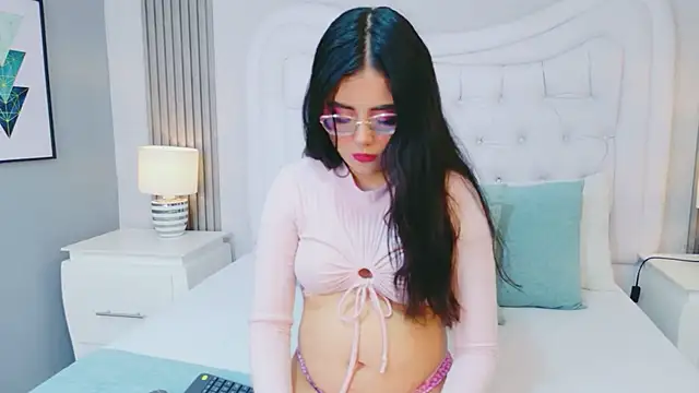 ScarlettPetrova online show from March 19, 11:58 am