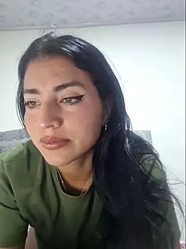 Snapshot of GISELLA__ chatting on February 13, 10:11 am GISELLA online show from February 13, 10:11 am