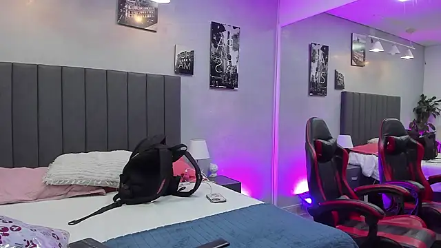 Snapshot of kendra_london chatting on February 4, 11:27 am kendra london online show from February 4, 11:27 am