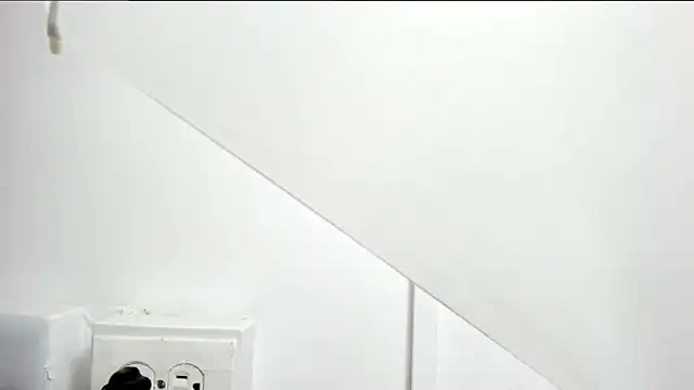 Snapshot of kendra_london chatting on February 28, 11:22 am kendra london online show from February 28, 11:22 am