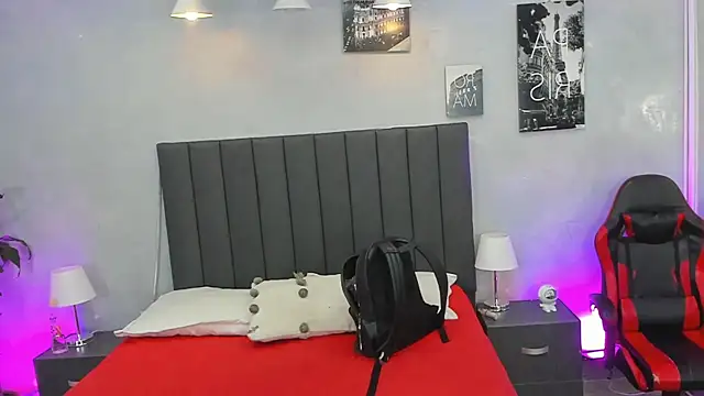 Snapshot of kendra_london chatting on July 14, 11:27 am kendra london online show from July 14, 11:27 am