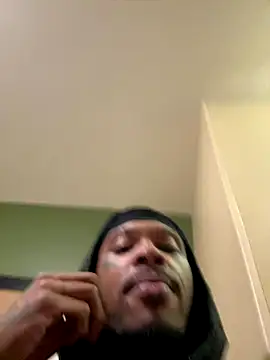 urnewfantasyzzz online show from November 3, 12:46 am