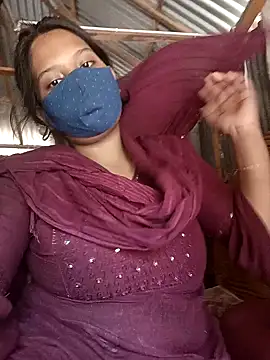 Snapshot of fluffkitty-03 chatting on November 7, 4:56 am fluffkitty-03 online show from November 7, 4:56 am