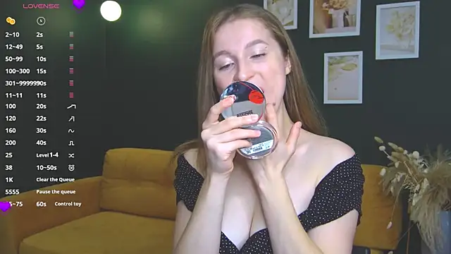 S Sandra online show from November 18, 5:23 am