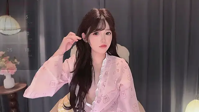 Yaiyigirl online show from April 19, 6:10 pm