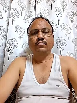 Snapshot of suraj696 chatting on November 25, 5:35 pm suraj696 online show from November 25, 5:35 pm