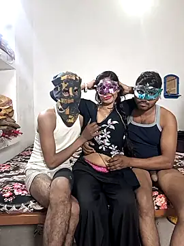 Snapshot of Real-Family chatting on December 4, 5:21 pm Real-Family online show from December 4, 5:21 pm