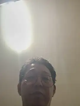 Snapshot of psh80 chatting on November 2, 11:23 am psh80 online show from November 2, 11:23 am