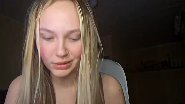 Snapshot of KarinRobertson chatting on March 2, 4:03 pm KarinRobertson online show from March 2, 4:03 pm