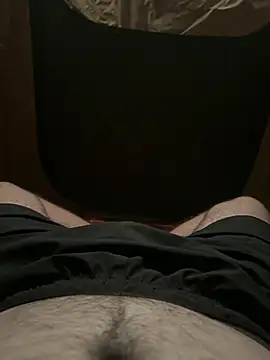 Snapshot of adamblunt59 chatting on February 27, 5:46 pm adamblunt59 online show from February 27, 5:46 pm