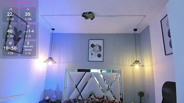 zoe-moreau online show from March 13, 7:42 pm