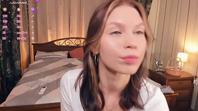 EvaStar1ight online show from November 29, 8:01 pm