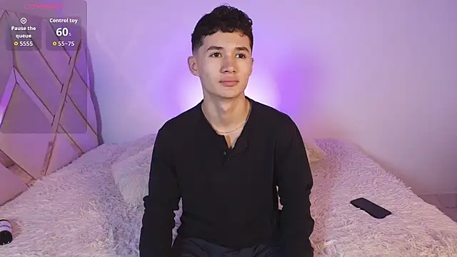 Eiden Blake online show from January 18, 11:30 pm