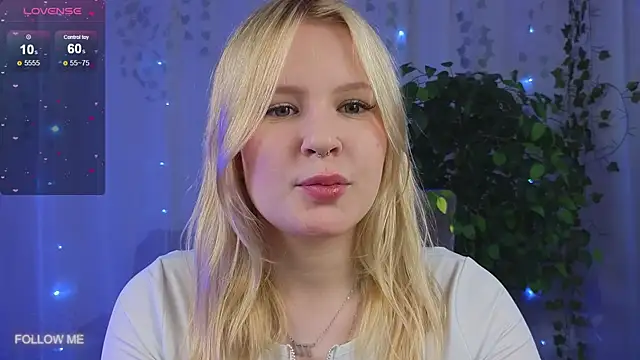 Mila wxw online show from November 15, 8:22 am