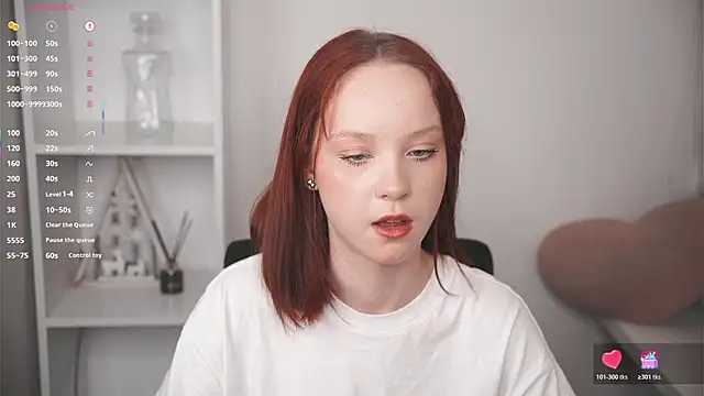 Snapshot of MaisieStarlight chatting on February 20, 6:08 pm MaisieStarlight online show from February 20, 6:08 pm