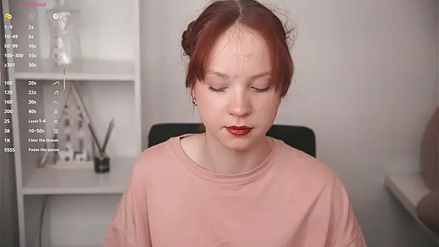 Snapshot of MaisieStarlight chatting on February 27, 6:30 pm MaisieStarlight online show from February 27, 6:30 pm