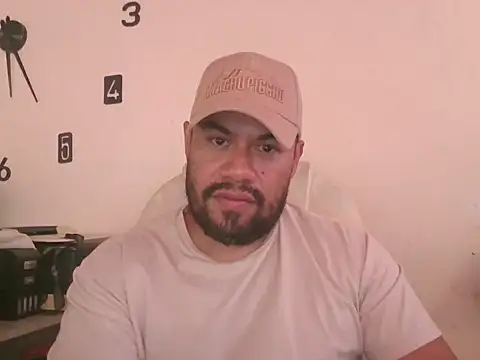 Snapshot of Ramses_36 chatting on June 24, 2:49 pm Ramses 36 online show from June 24, 2:49 pm