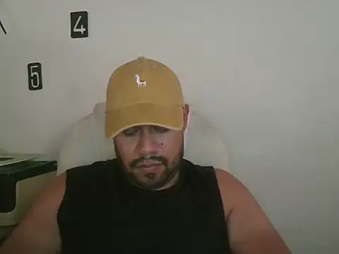 Snapshot of Ramses_36 chatting on July 9, 9:41 pm Ramses 36 online show from July 9, 9:41 pm