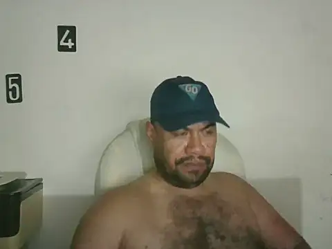 Snapshot of Ramses_36 chatting on July 15, 1:55 am Ramses 36 online show from July 15, 1:55 am