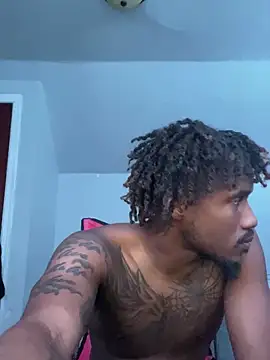 Snapshot of youngbull_dada chatting on March 20, 12:26 am youngbull dada online show from March 20, 12:26 am