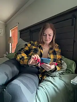 Snapshot of cubedmirror81 chatting on February 26, 10:20 pm cubedmirror81 online show from February 26, 10:20 pm