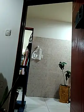 PaulinaLondra2 online show from December 3, 11:41 am