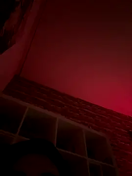 jiggy823 online show from December 4, 12:20 am