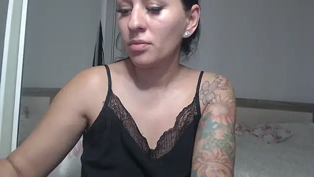 Snapshot of RachelVegass chatting on November 5, 7:52 am RachelVegass online show from November 5, 7:52 am