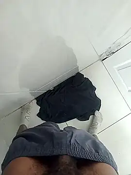 UNCLEZESTYY online show from March 22, 11:46 am