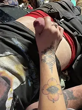 wewentstealth online show from March 26, 4:18 am