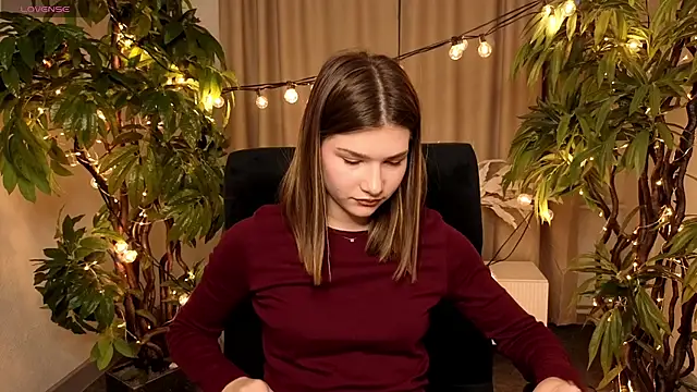 WilmaJohnson online show from February 2, 7:51 am