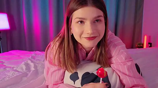 WilmaJohnson online show from February 16, 7:26 am