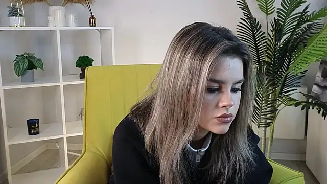 Snapshot of AmaliaProst chatting on November 4, 10:47 am AmaliaProst online show from November 4, 10:47 am