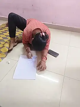 Snapshot of Lailamajnu1996 chatting on February 24, 7:28 am Lailamajnu1996 online show from February 24, 7:28 am