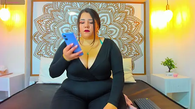 Lilith Aliany  online show from December 16, 1:27 pm